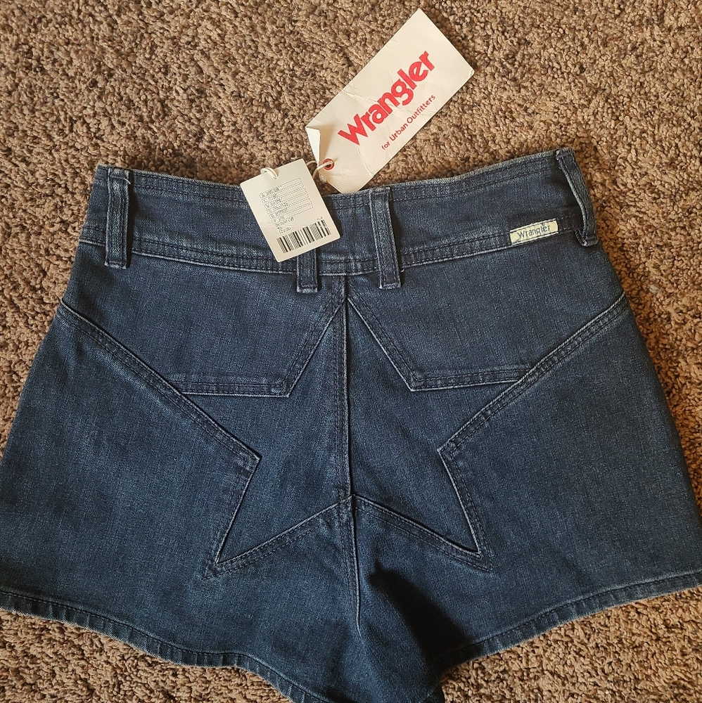 Wrangler Star High-rise Cheeky Denim Short in Indigo